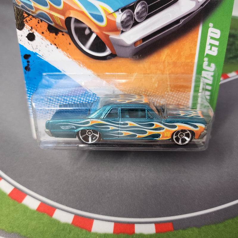 64 Pontiac GTO #57 * Treasure Hunt * 2011 Hot Wheels