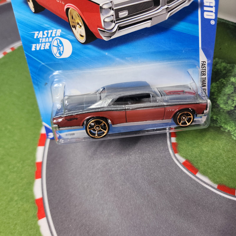 67 Pontiac GTO #134 * Grey/Burgundy w/ FTE * 2010 Hot Wheels