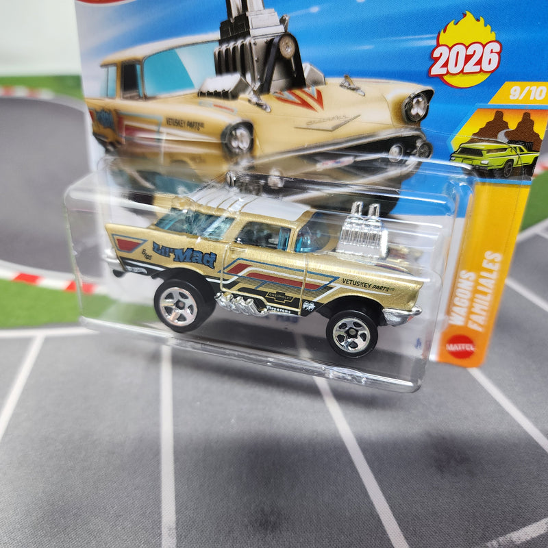 SHORT CARD * LIL Mad #215 Chevy Nomad * GOLD * 2026 Hot Wheels