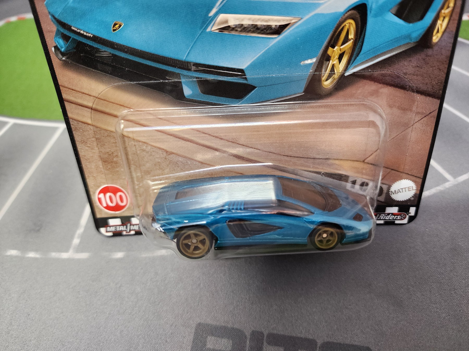Miniy Countach Lamborghini Countach LPI 800-4 #100 * Hot Wheels Premium Boulevard ...
