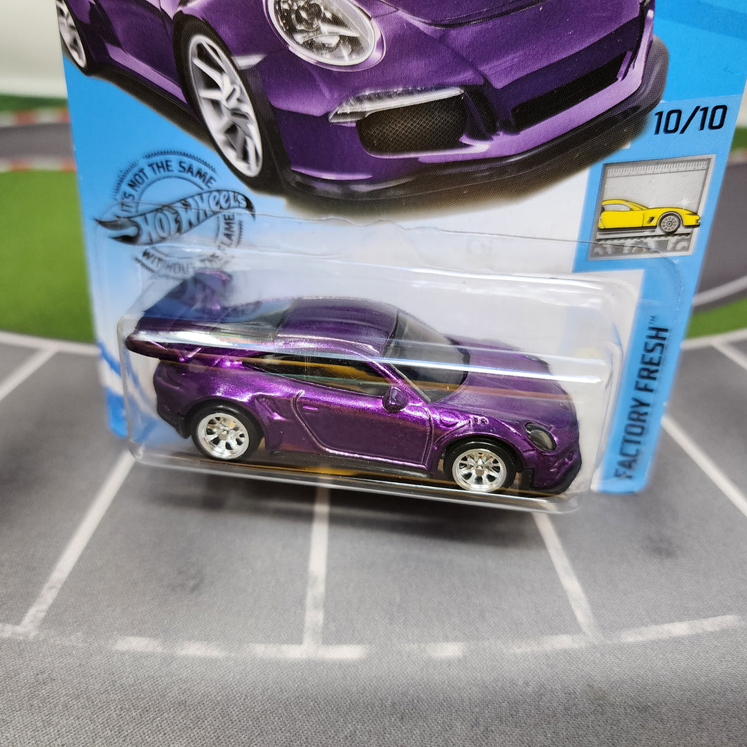 Porsche 911 GT3 RS #246 * Super Treasure Hunt * 2019 Hot Wheels