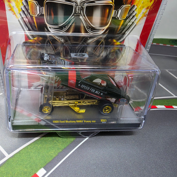 M2 1969 フォード・マスタング NHRA ファニーカー (チェイスカー) 1969 Ford Mustang NHRA Funny Car * CHASE GOLD * M2 Machines NHRA