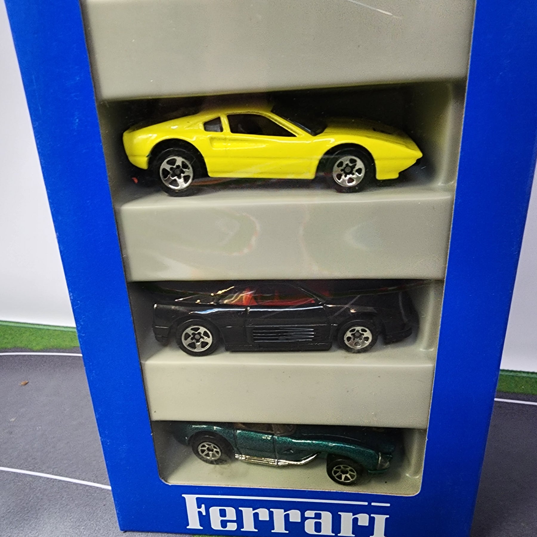 Matchbox Track Pack Ferrari Hot Wheels 5-Pack Track System Gift Pack – Wheelcollectors LLC