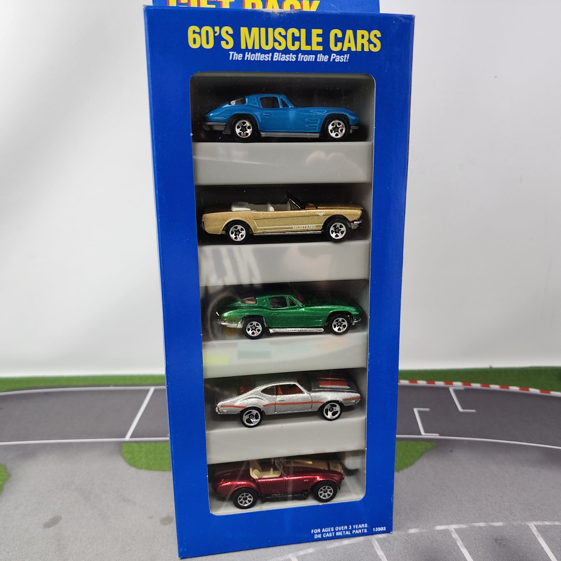 Matchbox Track Pack 60's Muscle Cars Hot Wheels 5-Pack Track System Gift Pack ...