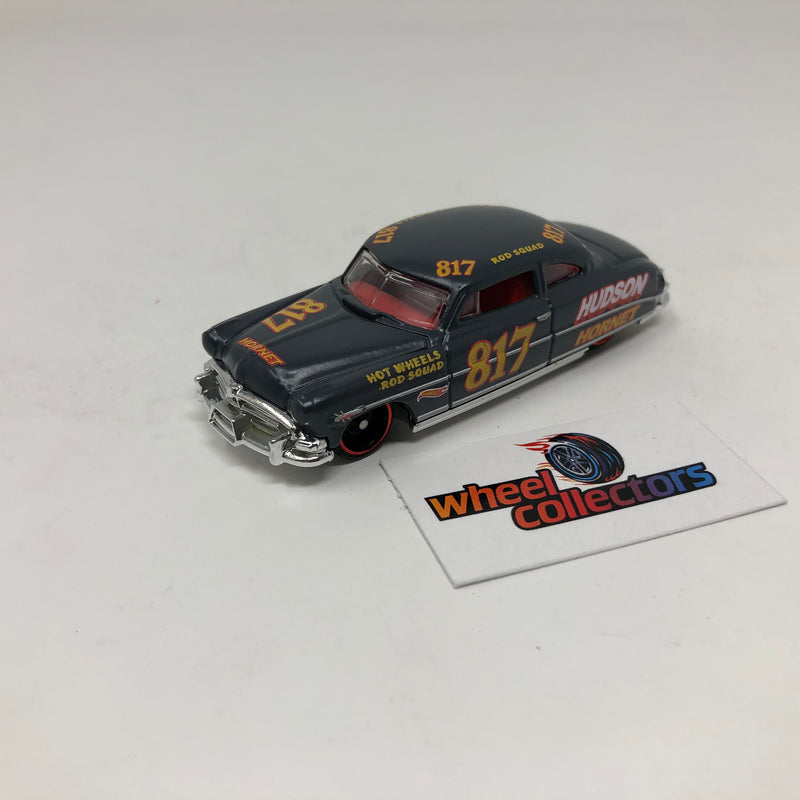 Hudson Hornet * Hot Wheels Loose 1:64 Scale Diecast Model