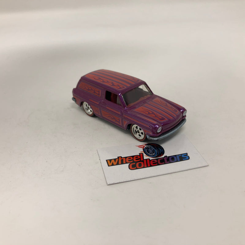 1969 Volkswagen Squareback * Hot Wheels 1:64 scale Loose