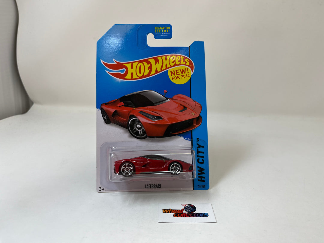 HOT WHEELS selling LAFERRARI HW CITY SILVER 38/250 WITH CASE NEW