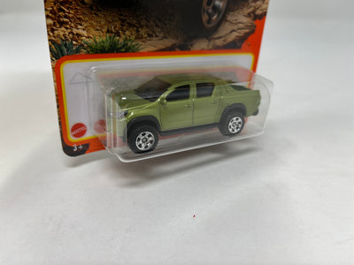 2018 Toyota Hilux #40 * Matchbox Basic Series * Green