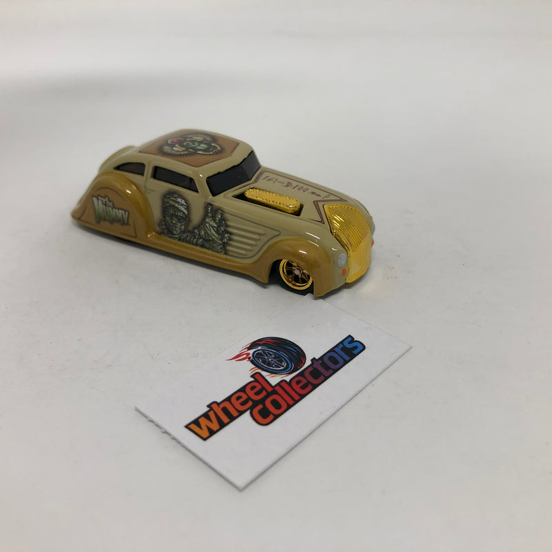 1935 Chrysler Airflow * Hot Wheels 1:64 scale Loose Pop Culture