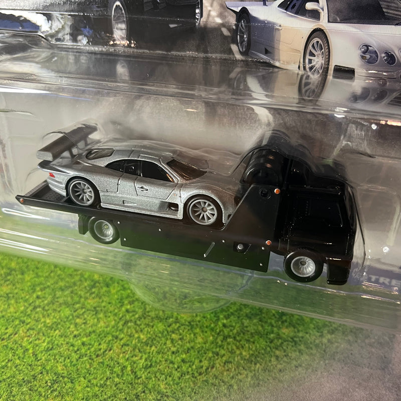 1997 Mercedes-Benz CLK-GTR & Fleet Street * 2024 Hot Wheels Team Transport Case W