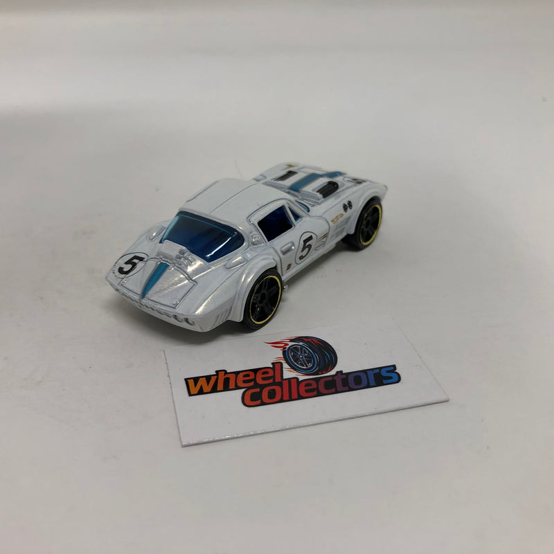 Corvette Grand Sport Mystery Model * Hot Wheels Loose 1:64 Scale Diecast Model