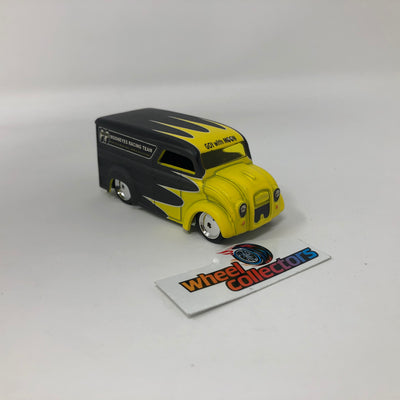 Dairy Delivery Mooneyes * Hot Wheels 1:64 scale Loose Diecast