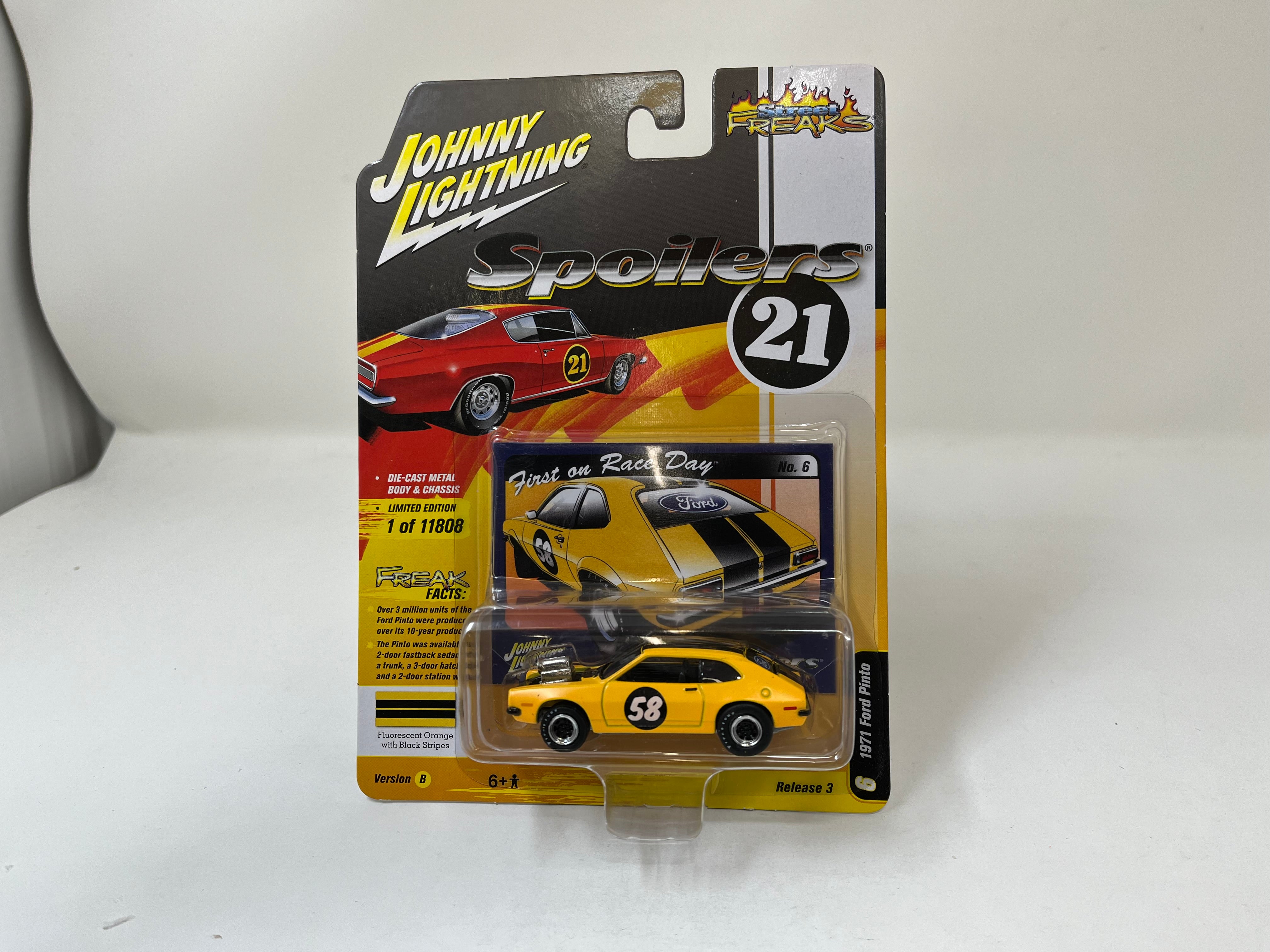 1971 Ford Pinto * Johnny Lightning Spoilers 1:64 Scale ...