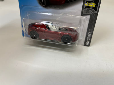 Tesla Roadster with Starman #109 * Red * 2017 Hot Wheels USA Card