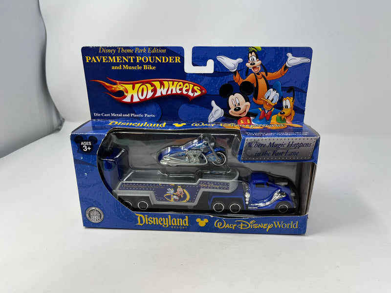 Walt Disney Disneyland Hauler * Hot Wheels Pavement Pounders