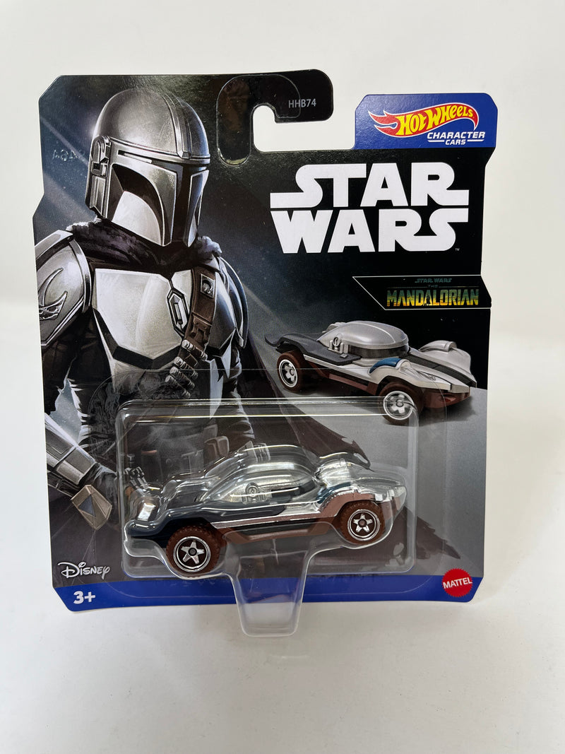 The Mandalorian * Star Wars * NEW!! 2024 Hot Wheels Character Cars Case Q Release