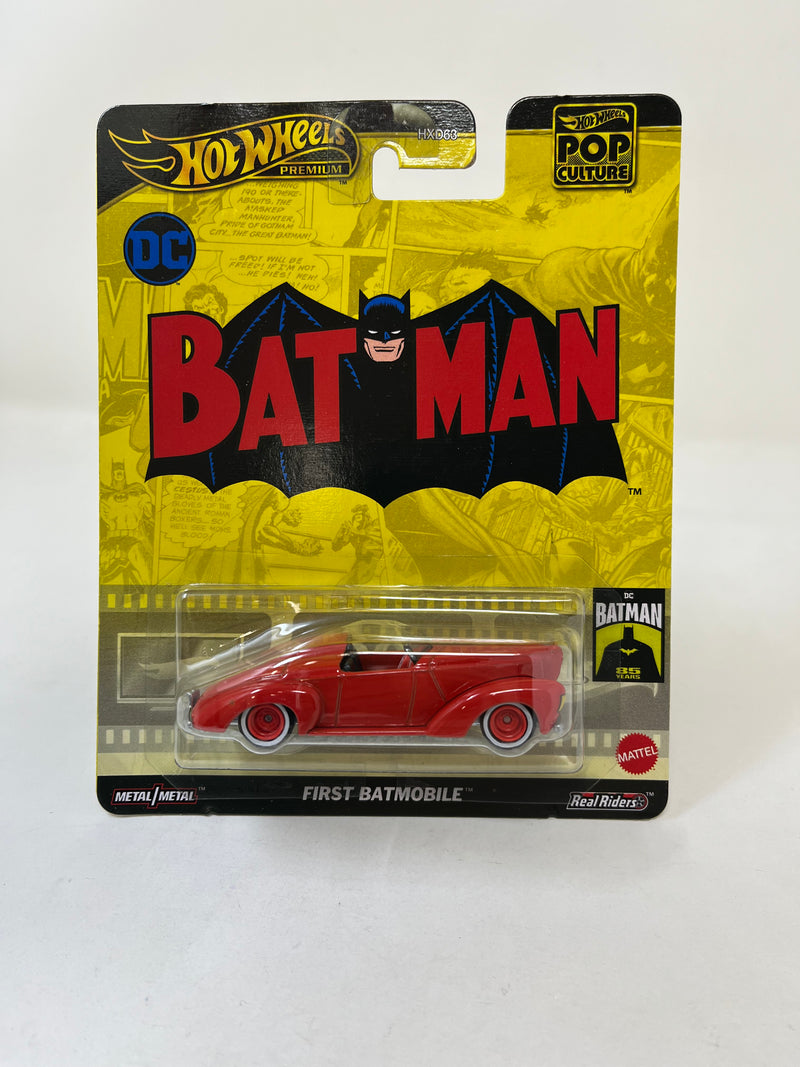 First Batmobile Batman DC * 2024 Hot Wheels Pop Culture Case B
