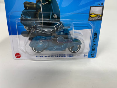 1966 Vespa 9 SS Super Sprint #71 * Blue * 2024 Hot Wheels Case N Short Card