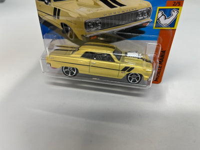 '64 Chevy Chevelle SS #157 * Yellow * 2024 Hot Wheels Case N Short Card