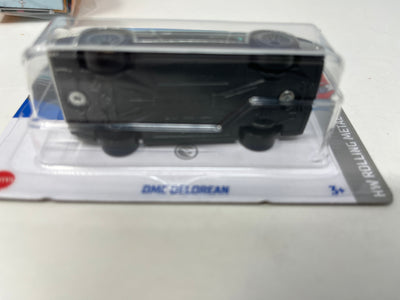 DMC Delorean #236 * Treasure Hunt * 2024 Hot Wheels Case N Short Card