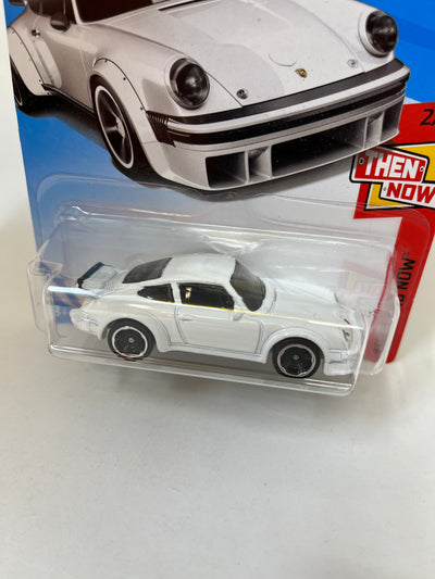 Porsche 934 Turbo RSR #44 * WHITE * 2018 Hot Wheels