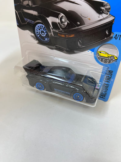 Porsche 934.5 #320 * BLACK * 2017 Hot Wheels