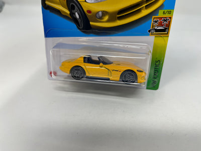 '92 Dodge Viper RT/10 #218 * Yellow * 2024 Hot Wheels Case N