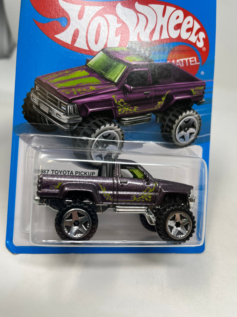 1987 Toyota Pickup Truck * Hot Wheels Target Retro