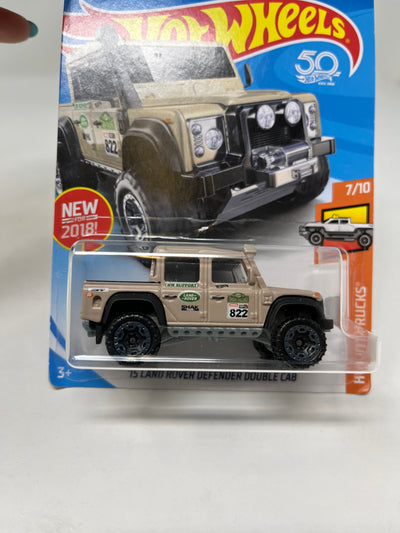 '15 Land Rover Defender Double Cab #31 * 2018 Hot Wheels * Tan