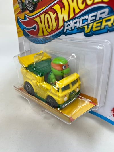 TMNT Michelangelo Racer Verse * Hot Wheels Marvel Character Cars Case F