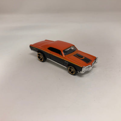 1967 Pontiac GTO * Hot Wheels 1:64 scale Loose Diecast