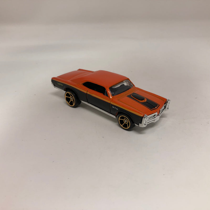 1967 Pontiac GTO * Hot Wheels 1:64 scale Loose Diecast