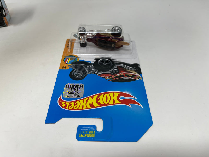 Surf Crate * Super Treasure Hunt * 2017 Hot Wheels w Factory Holo Sticker