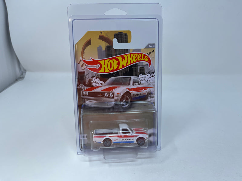 Datsun 620 4/8 * White * Hot Wheels Truck Series