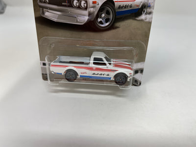 Datsun 620 4/8 * White * Hot Wheels Truck Series