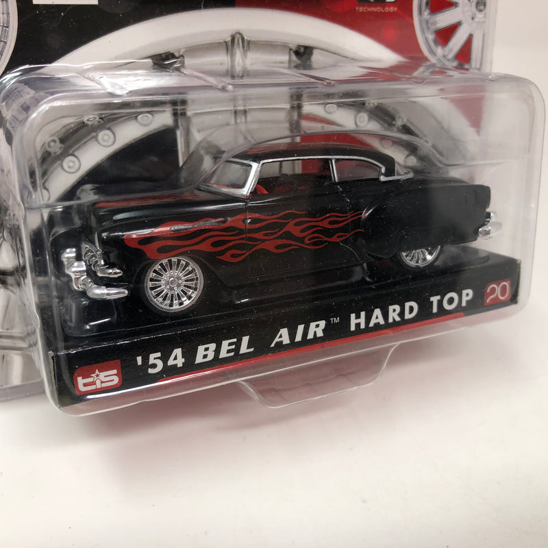 1954 Chevy Bel Air Hard Top * Malibu International 1:64 scale diecast