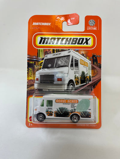 Express Delivery #20 * White * 2024 Matchbox Case D