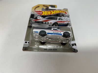 Datsun 620 4/8 * White * Hot Wheels Truck Series