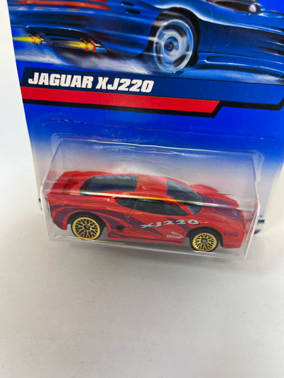 Jaguar XJ200 * Red * 2000 Hot Wheels