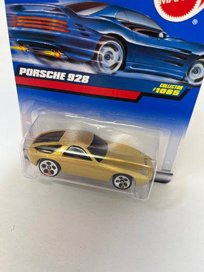 Porsche 928 #1085 * Gold  w/ 5Dot Rims * 1999 Hot Wheels