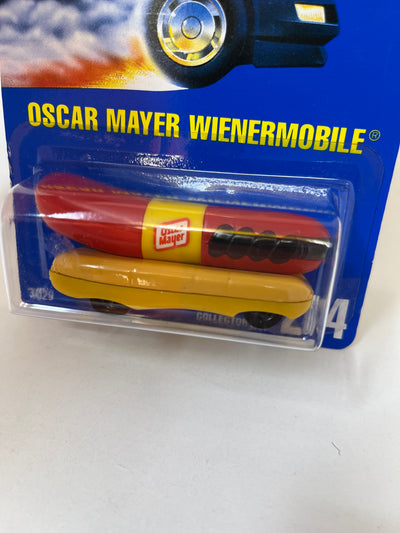 Oscar Mayer Wienermobile #204 * Hot Wheels Blue Card