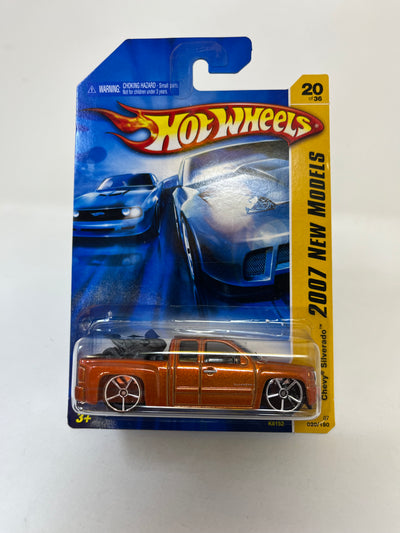 Chevy Silverado #20 * Orange * 2007 Hot Wheels