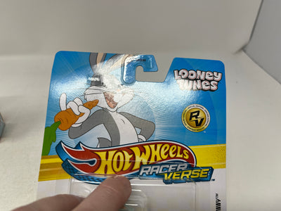CHASE * Bugs Bunny Looney Tunes * 2025 Hot Wheels Racer Verse Case E * BAD CARD