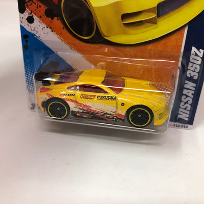 Nissan 350Z #112 * Yellow * 2011 Hot Wheels