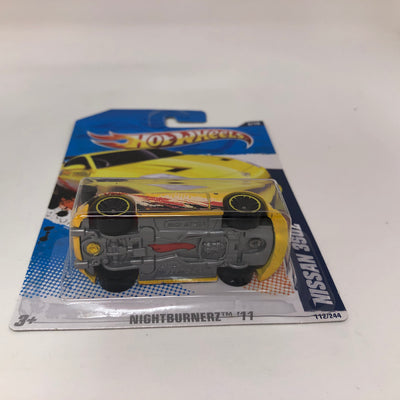 Nissan 350Z #112 * Yellow * 2011 Hot Wheels