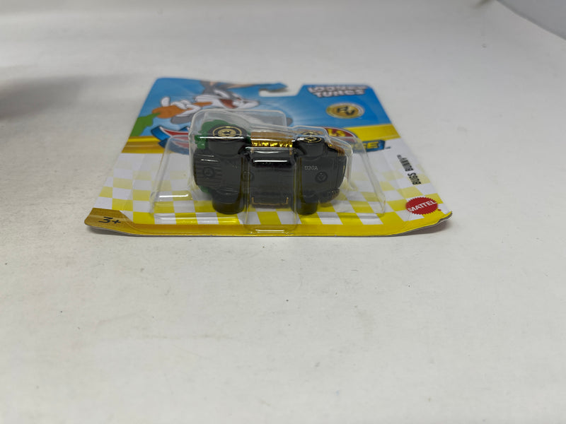 CHASE * Bugs Bunny Looney Tunes * 2025 Hot Wheels Racer Verse Case E * BAD CARD