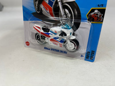Honda VFR750R RC30 #224 * White * 2025 Hot Wheels  NEW! M Case