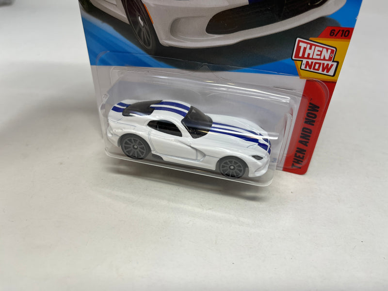 2013 SRT Viper 
