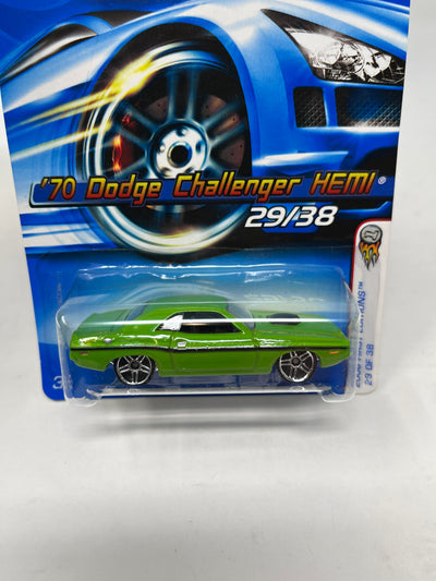 '70 Dodge Challenger HEMI #29 * 2006 Hot Wheels * Green