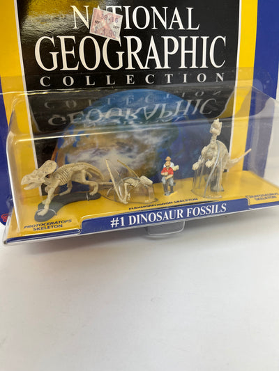 Galoob Micro Machines National Geographic Collection #1 DINOSAUR FOSSILS